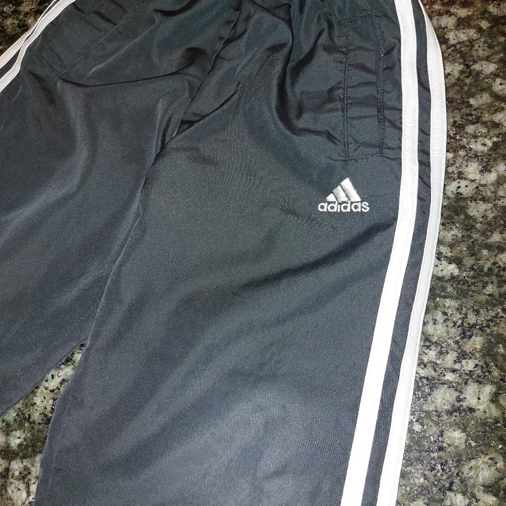 ADIDAS Set - Picture 4 of 6